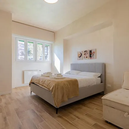Modern Two Bedroom Design Near Circo Massimo *