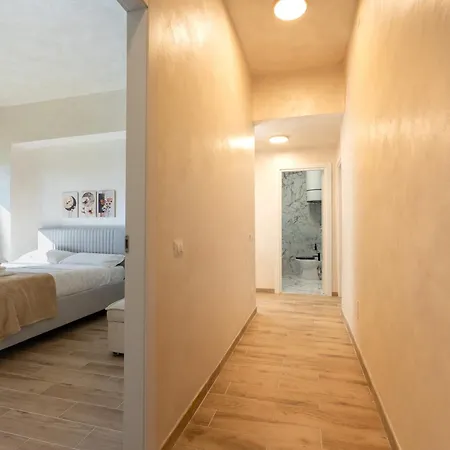 Modern Two Bedroom Design Near Circo Massimo Apartment